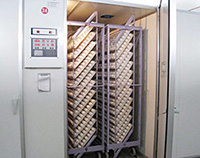 電機運轉(zhuǎn)正常但風扇報警燈亮，機器不加熱